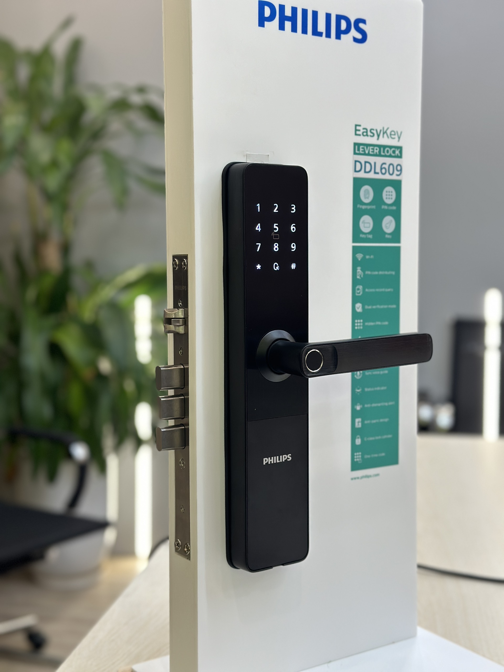 Khóa vân tay Philips DDL609-5HS